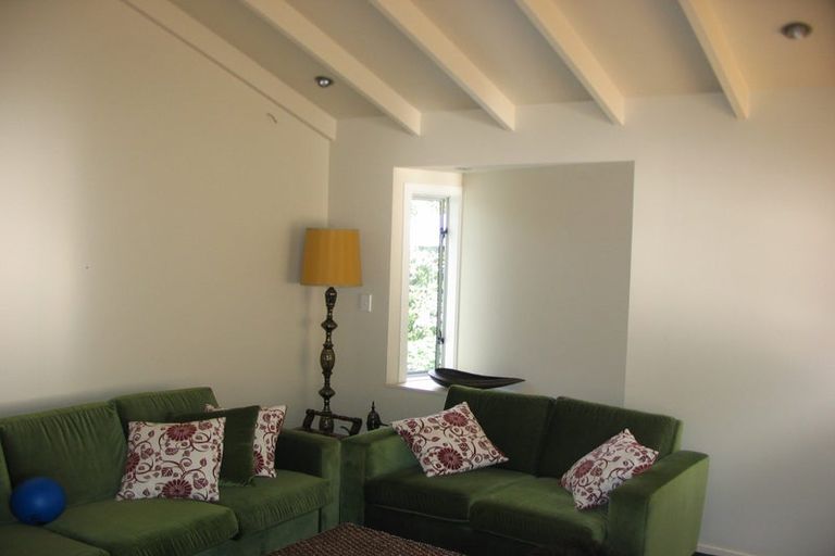 Photo of property in 4 Roscoe Terrace, Wadestown, Wellington, 6012