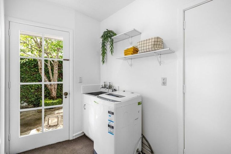 Photo of property in 2/3 Tuirau Place, Ilam, Christchurch, 8041