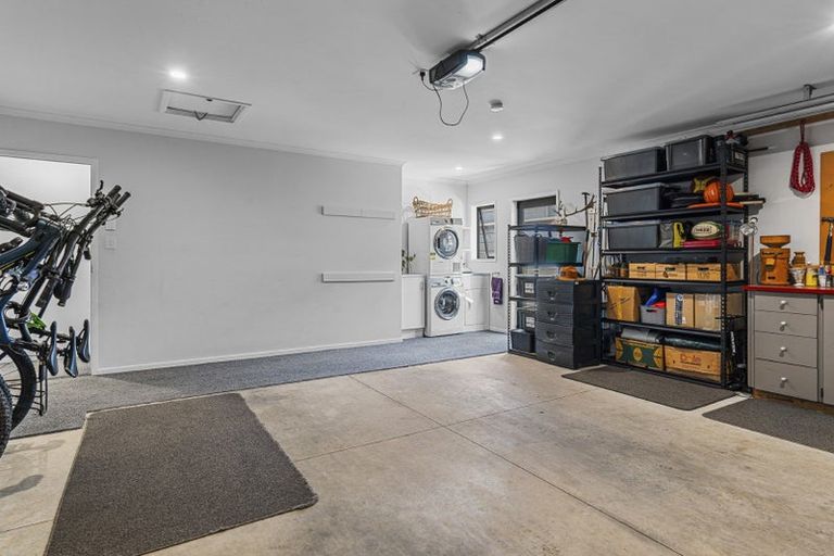 Photo of property in 6 Terli Way, Glen Avon, New Plymouth, 4312