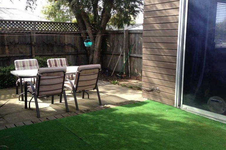 Photo of property in 1/37 Geraldine Street, Edgeware, Christchurch, 8013