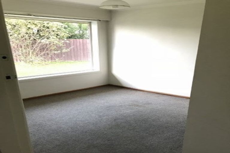 Photo of property in 13 Kipax Place, Riccarton, Christchurch, 8011