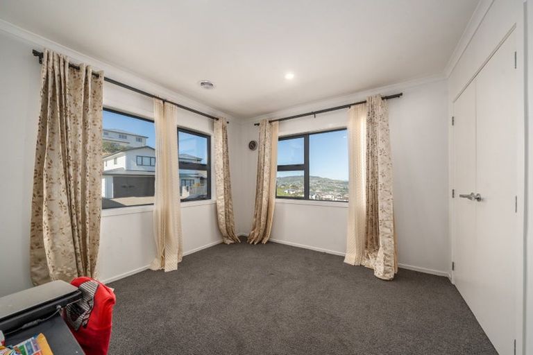 Photo of property in 9 Antigua Way, Grenada Village, Wellington, 6037