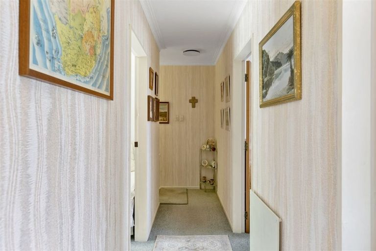 Photo of property in 76f2 Lohia Street, Khandallah, Wellington, 6035