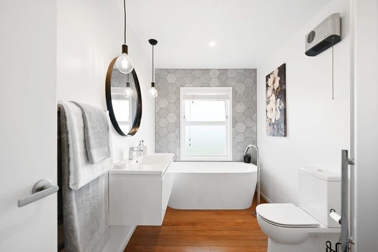 Photo of property in 8 Partington Place, Beerescourt, Hamilton, 3200