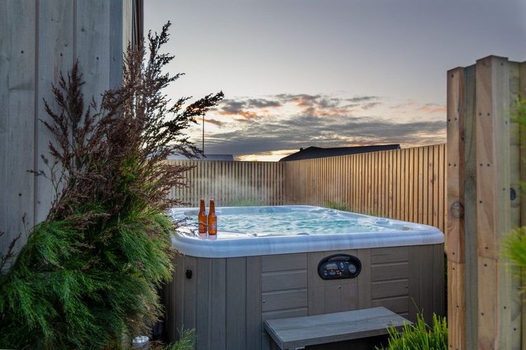 Photo of property in 18 Kaniera Terrace, Cambridge, 3434