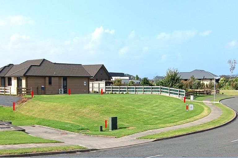 Photo of property in 16 Breton Drive, Waipu, 0510