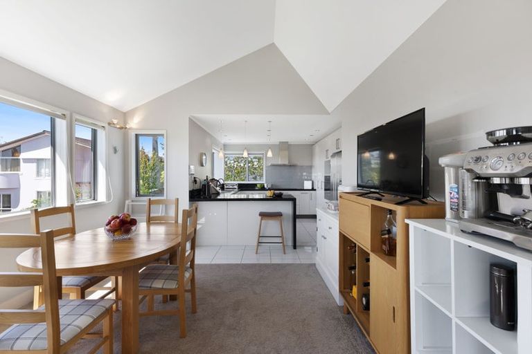 Photo of property in 1/60 Penzance Road, Mairangi Bay, Auckland, 0630