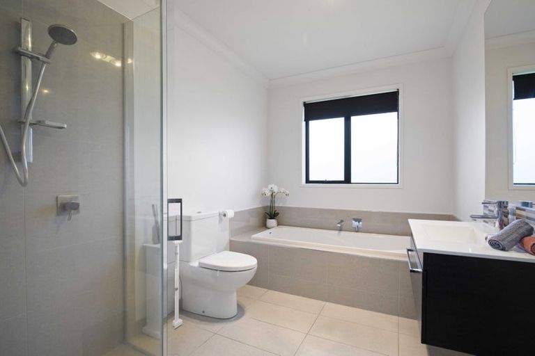 Photo of property in 39 Kendallvale Drive, Waiuku, 2123