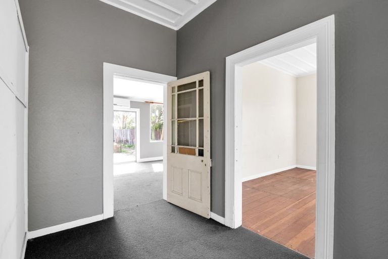 Photo of property in 41 Gloag Street, Waverley, 4510