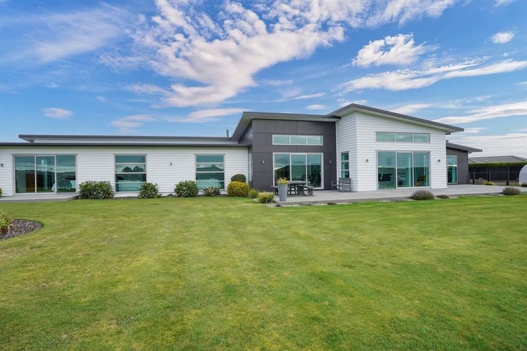Photo of property in 11 Majestic Chance, Seaward Bush, Invercargill, 9812