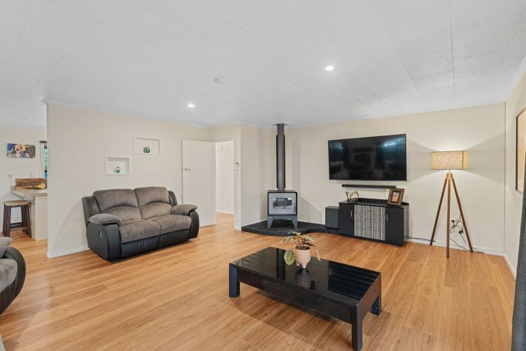 Photo of property in 44 Freemans Road, Otaki, 5512