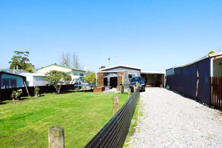 Photo of property in 24 Coates Street, Westport, 7825