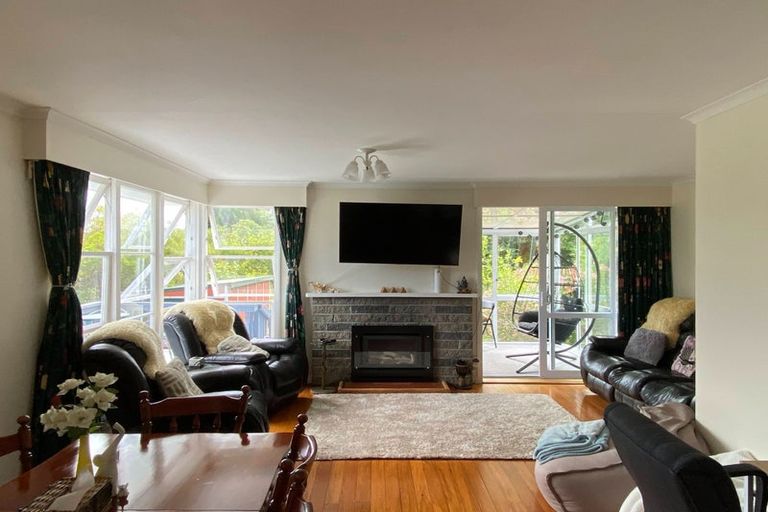 Photo of property in 5 Kaka Street, Waikanae, 5036