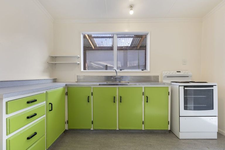 Photo of property in 32 Ngamotu Road, Moturoa, New Plymouth, 4310