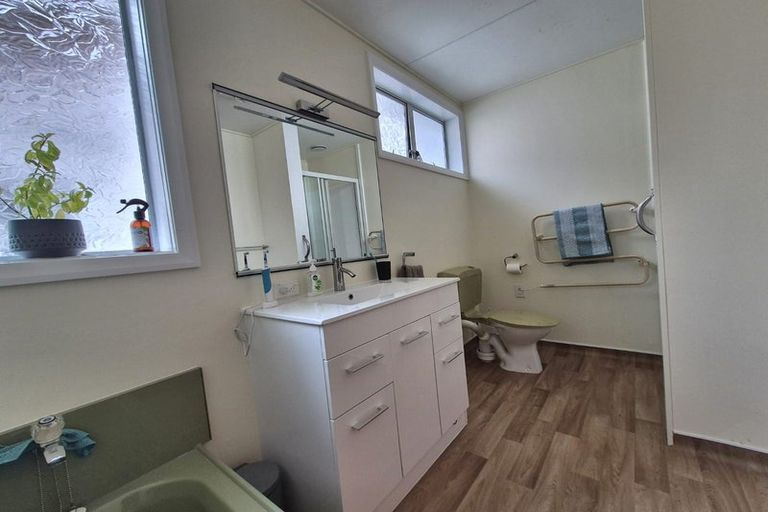 Photo of property in 101 The Parade, Island Bay, Wellington, 6023