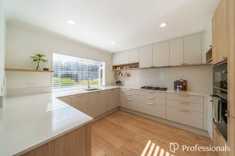 Photo of property in 115 Normandale Road, Normandale, Lower Hutt, 5010