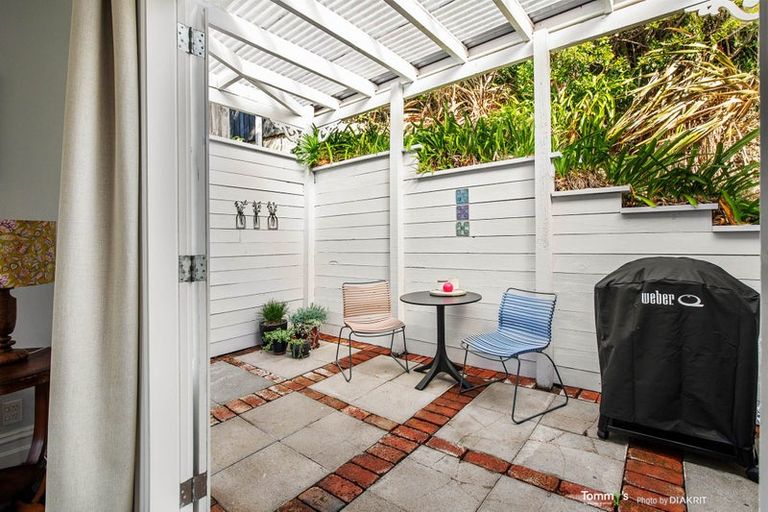 Photo of property in 78 Overtoun Terrace, Hataitai, Wellington, 6021
