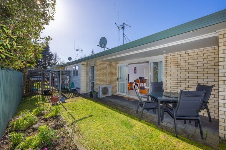 Photo of property in Cobham Close, 7/113 Cobham Drive, Hamilton East, Hamilton, 3216