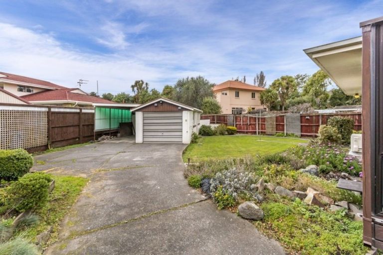 Photo of property in 2/259a Fifield Terrace, Opawa, Christchurch, 8023