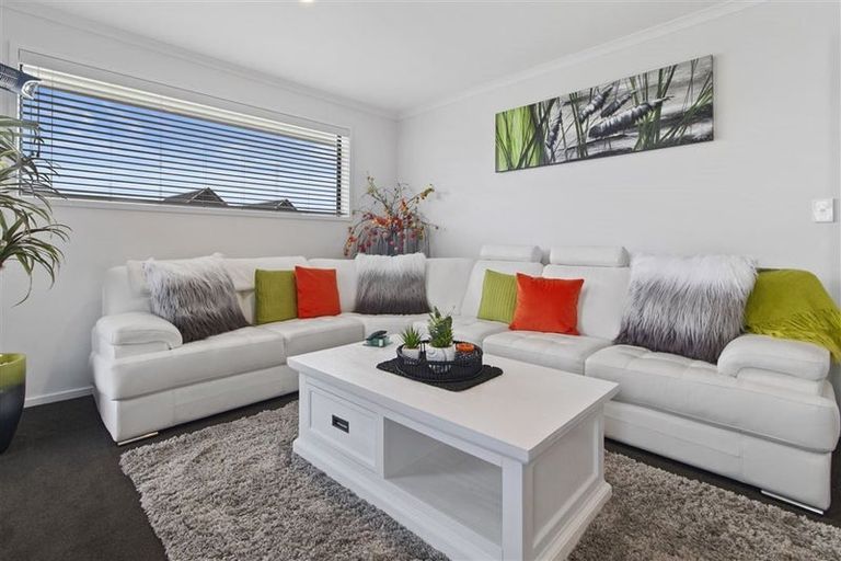 Photo of property in 9 Manatu Close, Whangamata, 3691