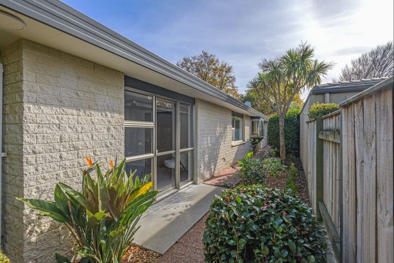 Photo of property in 74a Fitzroy Street, Terrace End, Palmerston North, 4410