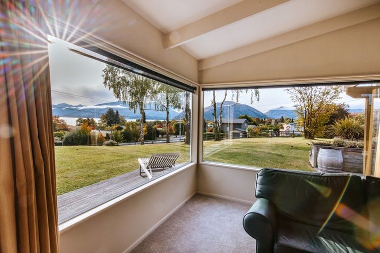 Photo of property in 3 Beech Street, Wanaka, 9305