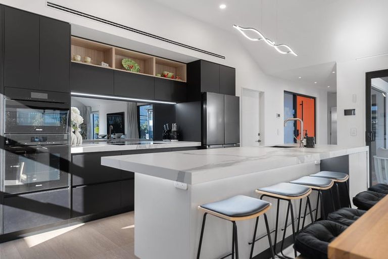 Photo of property in 8 Mccahon Drive, Rangiora, 7400