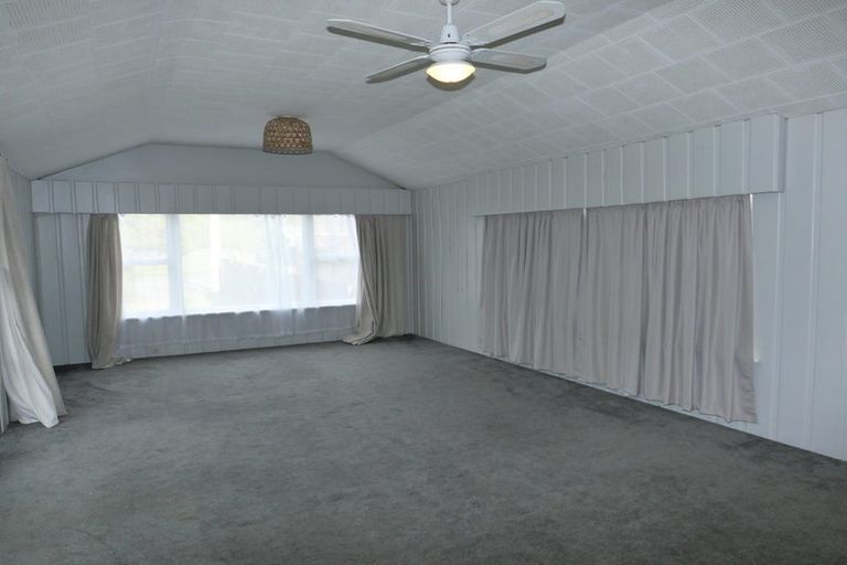 Photo of property in 11 Bell Street, Otaki, 5512