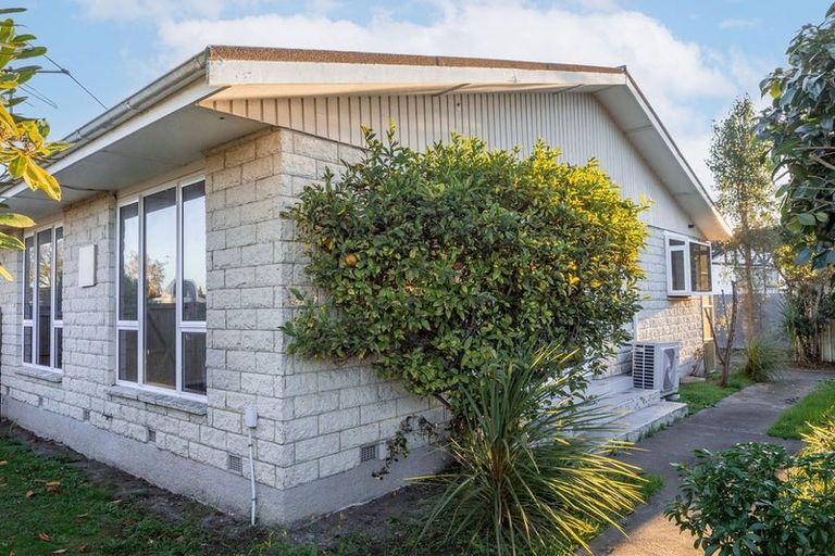 Photo of property in 1/51 Oldwood Street, Bishopdale, Christchurch, 8053