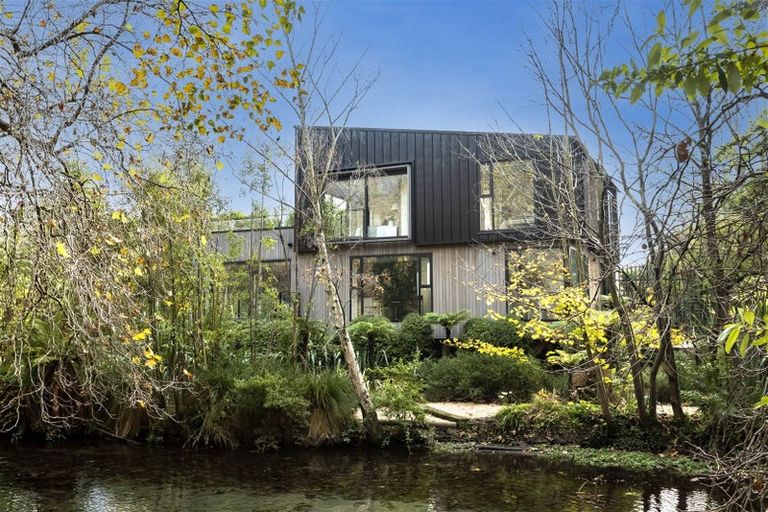 Photo of property in 7 Wood Lane, Fendalton, Christchurch, 8014