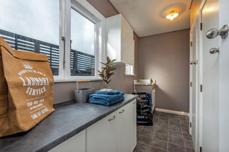 Photo of property in 1014 Tremaine Avenue, Roslyn, Palmerston North, 4414