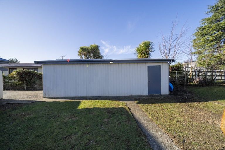 Photo of property in 12 Sutherland Street, Te Anau, 9600