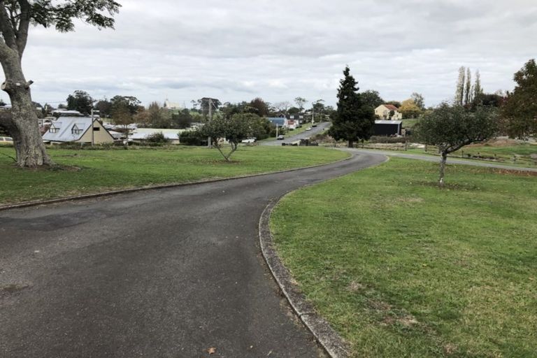 Photo of property in 24 Deseret Road, Temple View, Hamilton, 3218