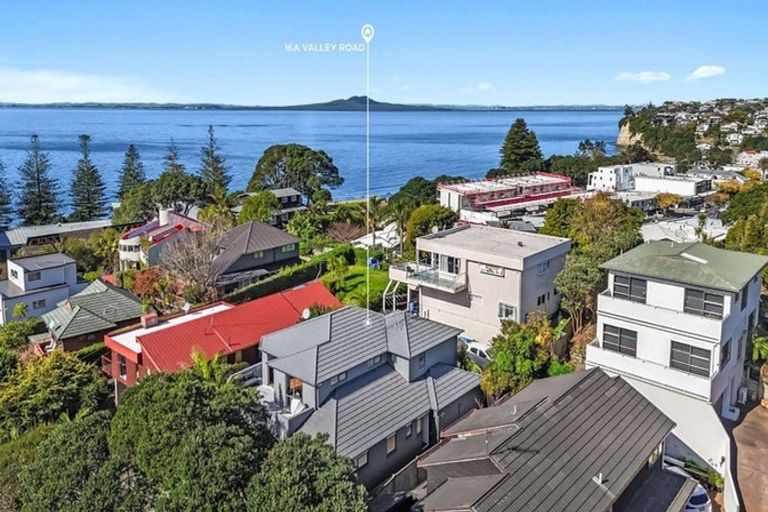 Photo of property in 16a Valley Road, Browns Bay, Auckland, 0630