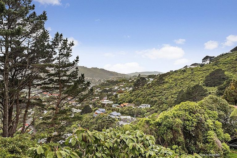 Photo of property in 47a Huntingdon Street, Northland, Wellington, 6012
