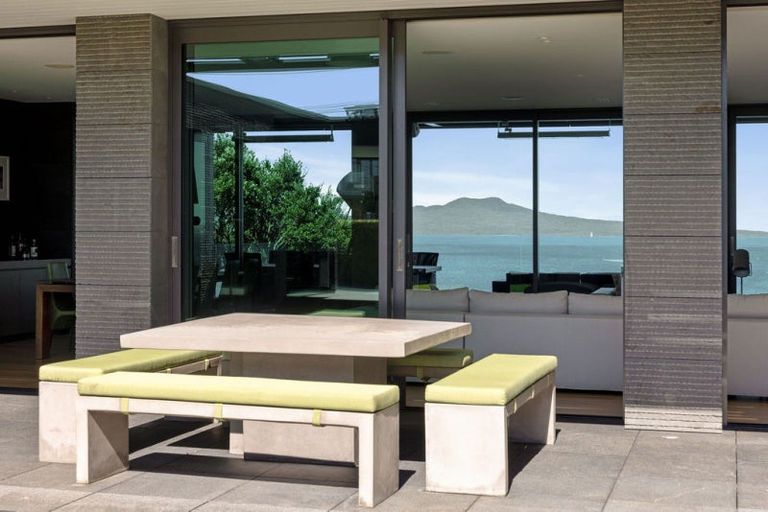 Photo of property in 41 Beach Road, Castor Bay, Auckland, 0620