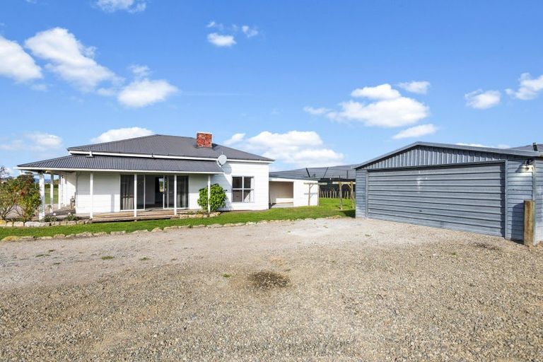 Photo of property in 194 Kaimoe Road, Patutahi, Gisborne, 4072