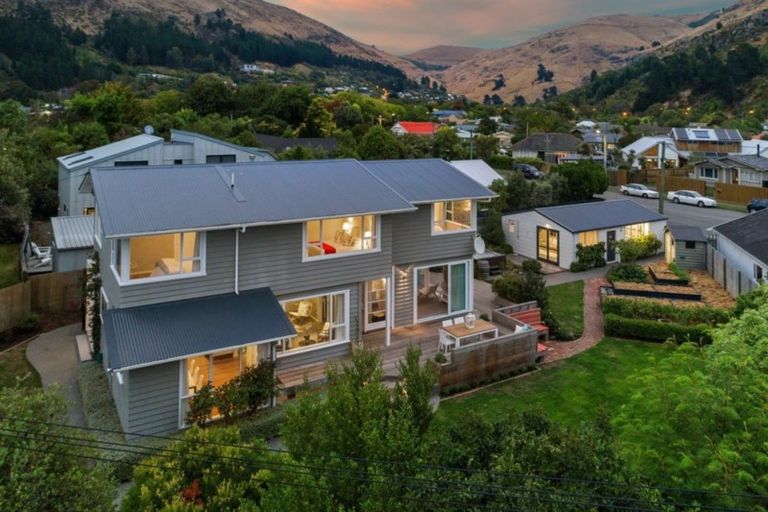 Photo of property in 18 Arnold Street, Sumner, Christchurch, 8081