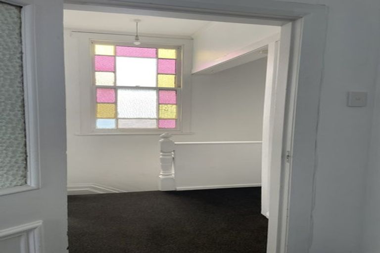 Photo of property in 1/50 Clyde Street, Island Bay, Wellington, 6023