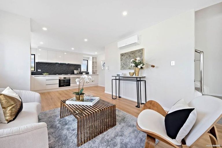 Photo of property in 59b Redwood Drive, Massey, Auckland, 0614