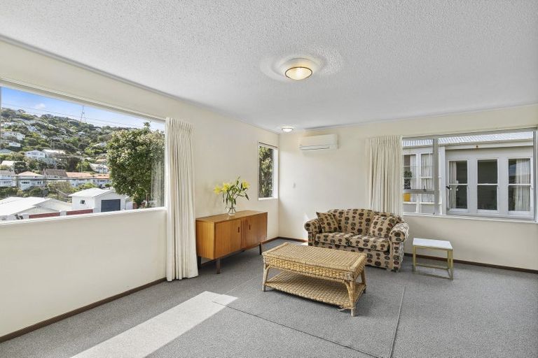Photo of property in 2/39 Waipapa Road, Hataitai, Wellington, 6021