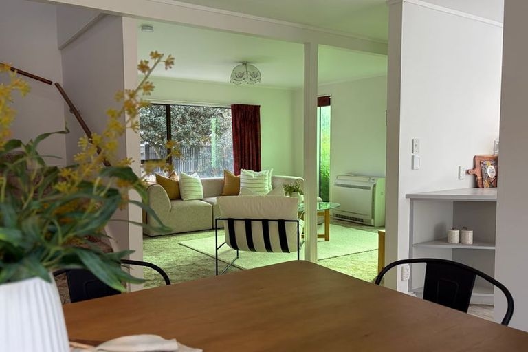 Photo of property in 16 Willowstream Grove, Cloverlea, Palmerston North, 4412