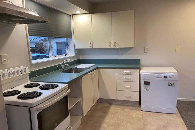 Photo of property in 2/59a Mackworth Street, Woolston, Christchurch, 8062