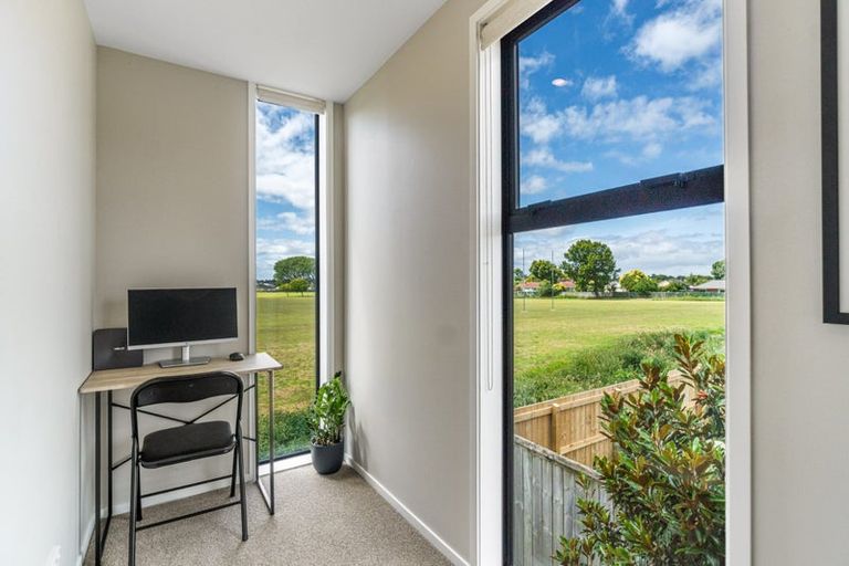 Photo of property in 52 Koro Lane, Mangere Bridge, Auckland, 2022