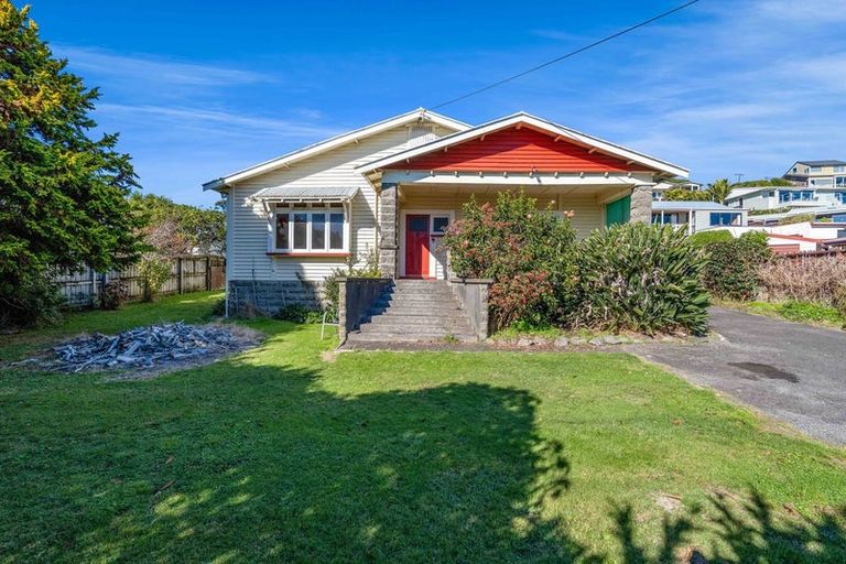 Photo of property in 24 Rimu Street, Strandon, New Plymouth, 4312