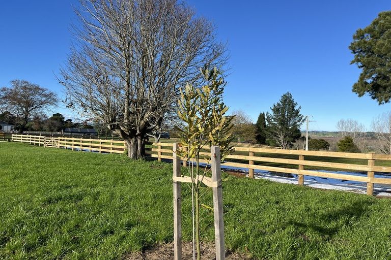 Photo of property in 85 Dean Road, Pokeno, 2471