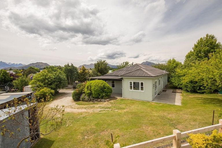 Photo of property in 10 Mercury Place, Wanaka, 9305