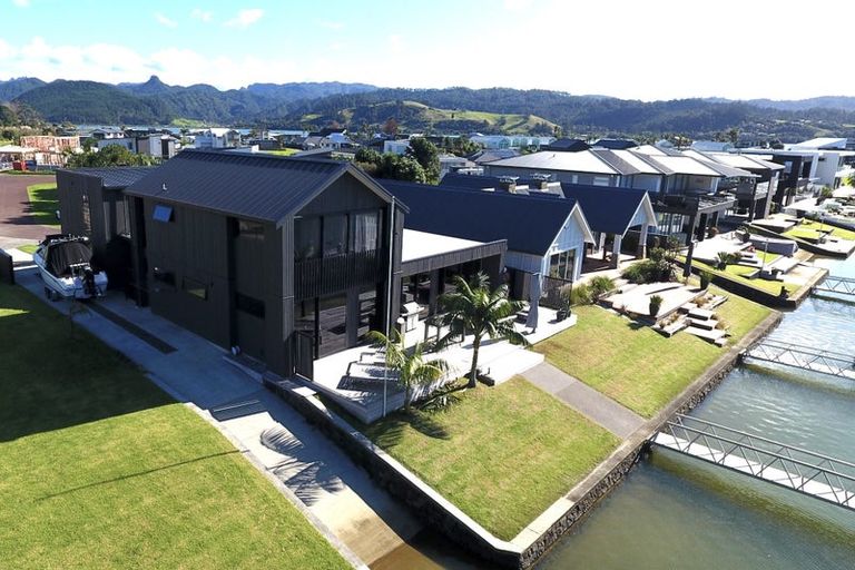 Photo of property in 118 Motu Iti, Pauanui, Hikuai, 3579