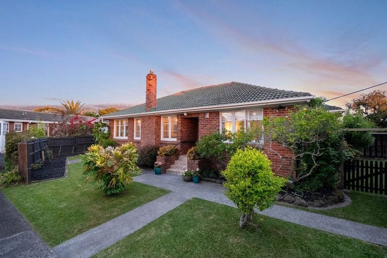 Photo of property in 1/7 Sydney Street, Hauraki, Auckland, 0622