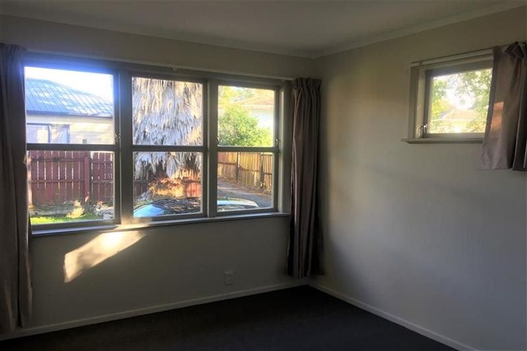 Photo of property in 613 Massey Road, Mangere, Auckland, 2022